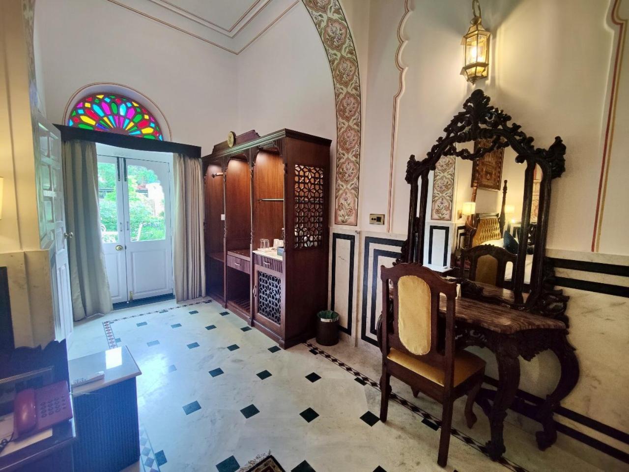 Narain Niwas Palace Hotel
