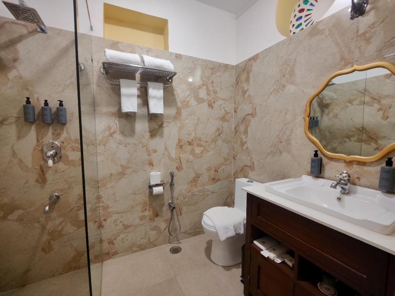 Narain Niwas Palace Hotel