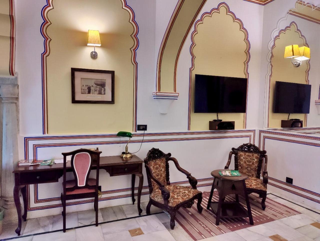Narain Niwas Palace Hotel 4*